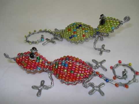 Gecko -  wire and beads