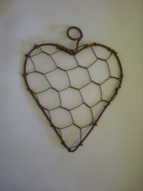 rusted mesh hearts