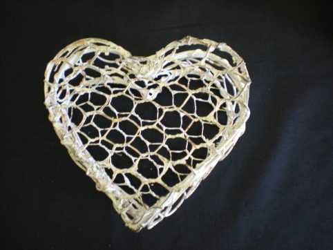 wire and mesh heart container